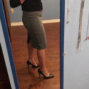 Express grey skirt